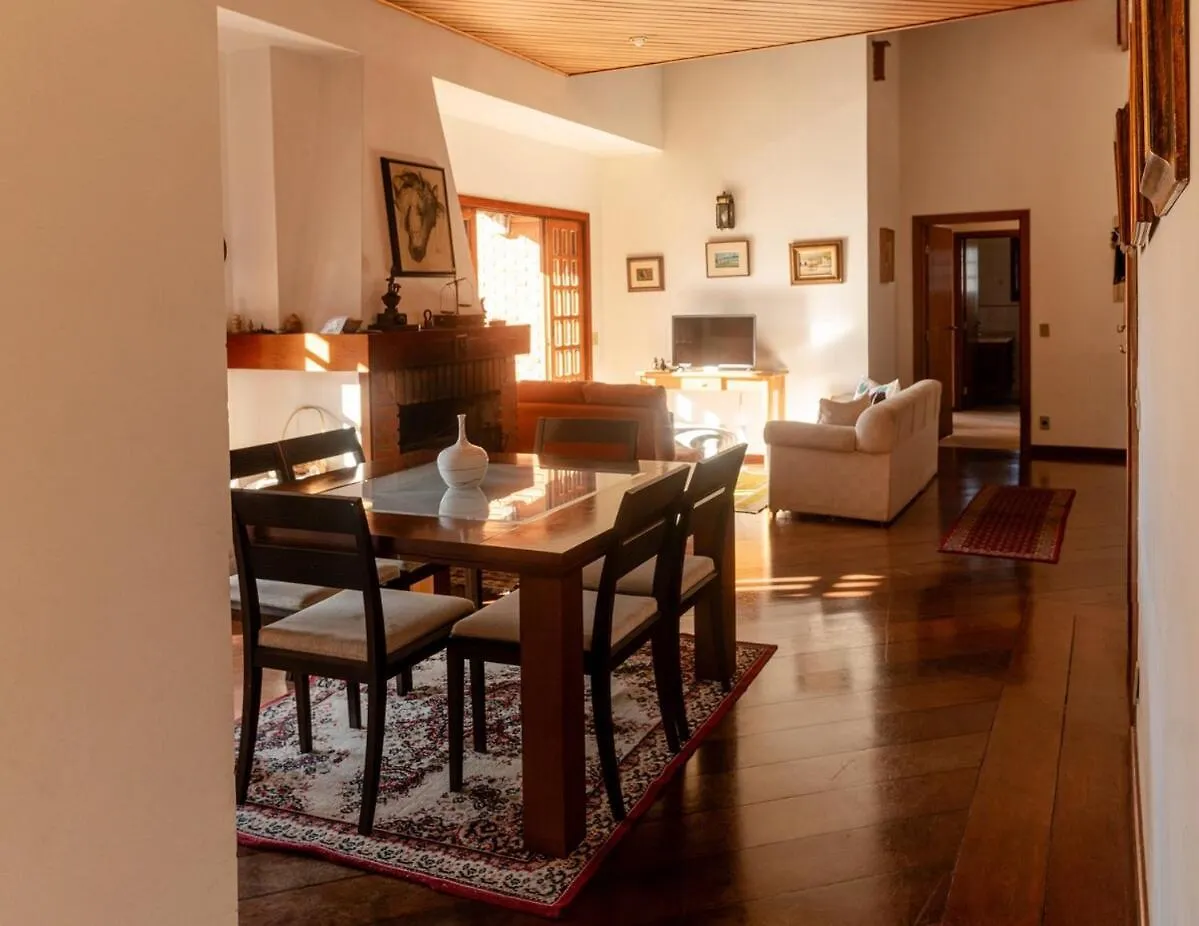 Amplo Apartamento Familiar Em Vila Capivari E Wifi Campos do Jordao 0*,  Brazil