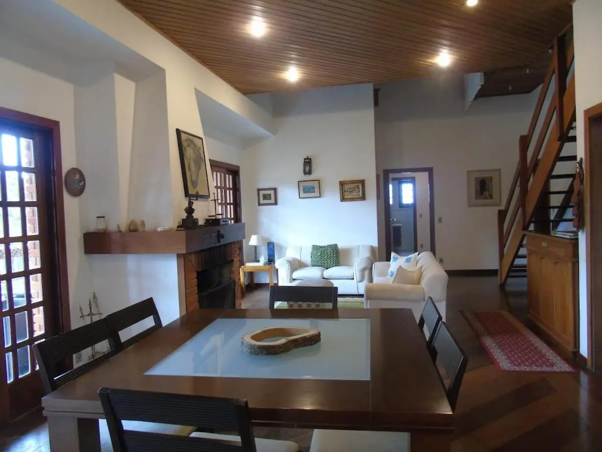 Apartment Amplo Apartamento Familiar Em Vila Capivari E Wifi Campos do Jordao Brazil